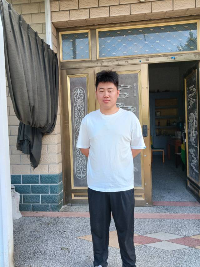 王勇